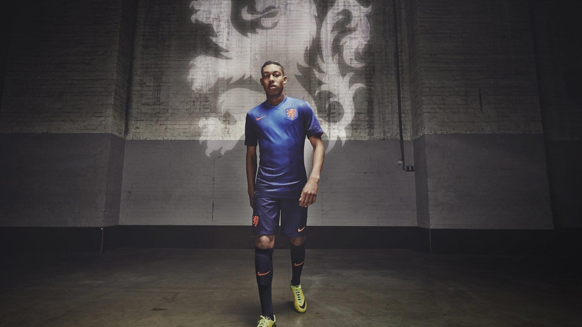 弗里克蓝图曝光!阿斯报揭秘,巴萨新帅已制定精密计划,誓在年底前重夺西甲榜首